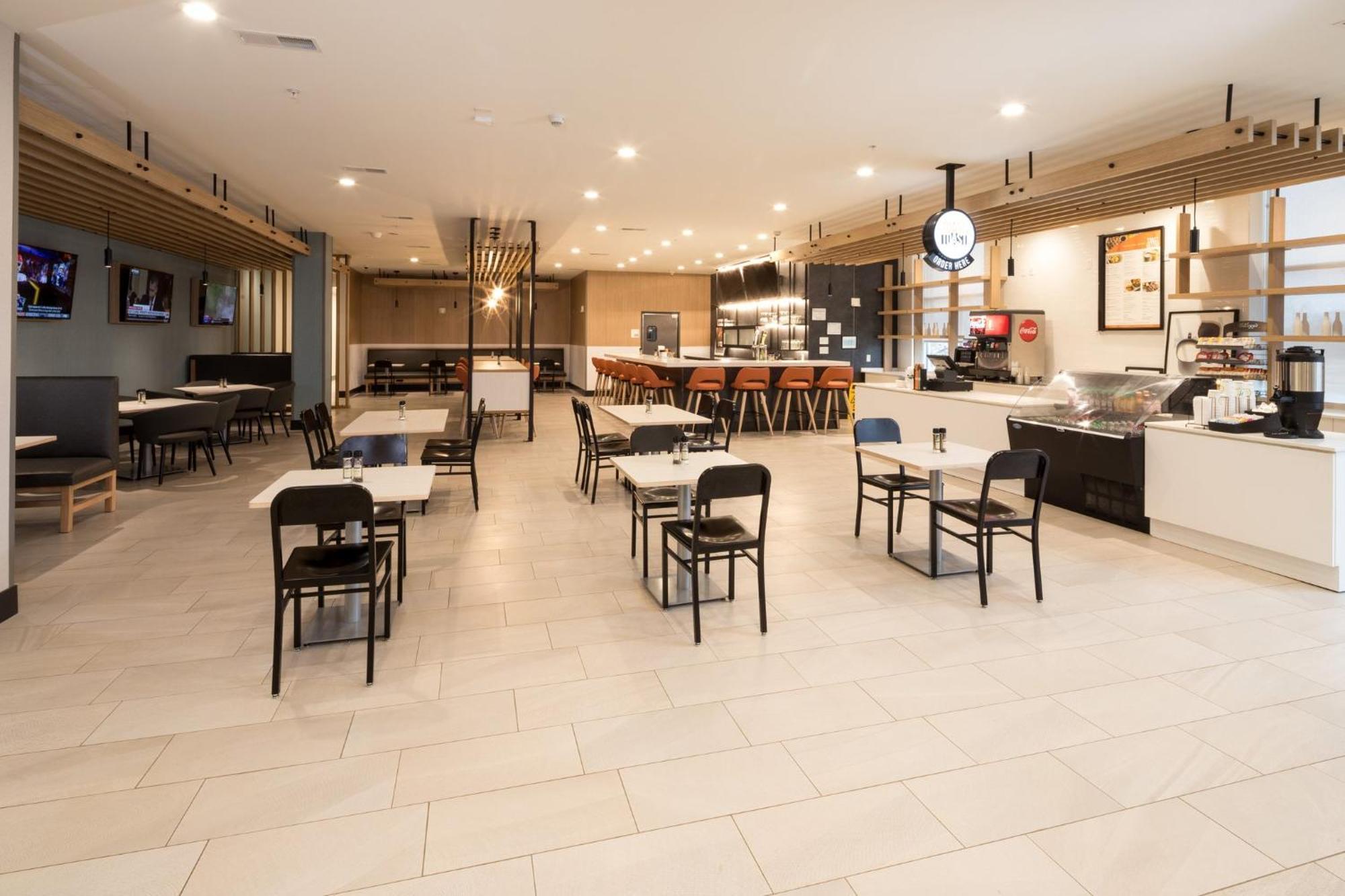 Holiday Inn & Suites Detroit - Troy By Ihg Exterior photo
